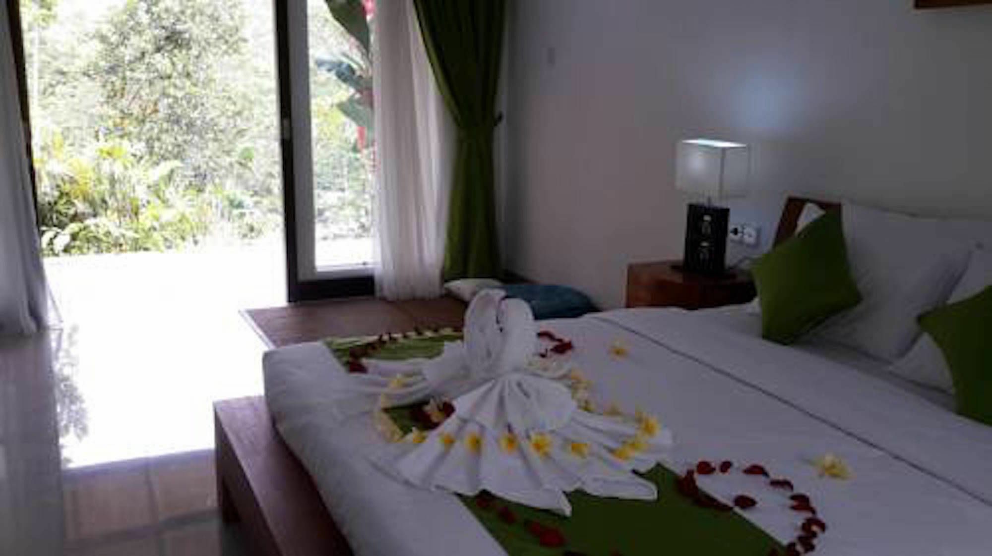 The Aura Shanti Retreat Baturiti Екстер'єр фото