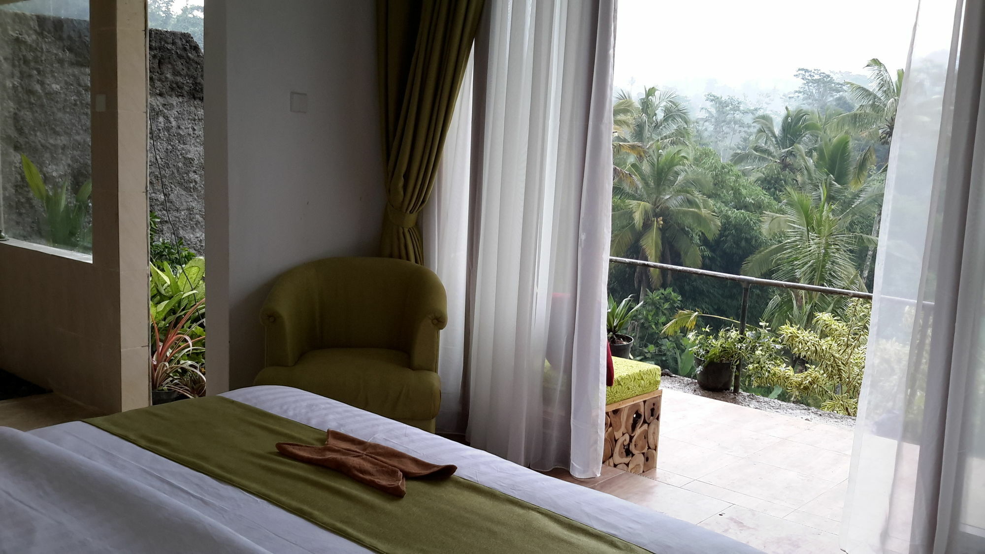 The Aura Shanti Retreat Baturiti Екстер'єр фото